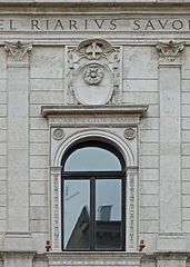 Palazzo della Cancelleria, Rom - Fensterädikula