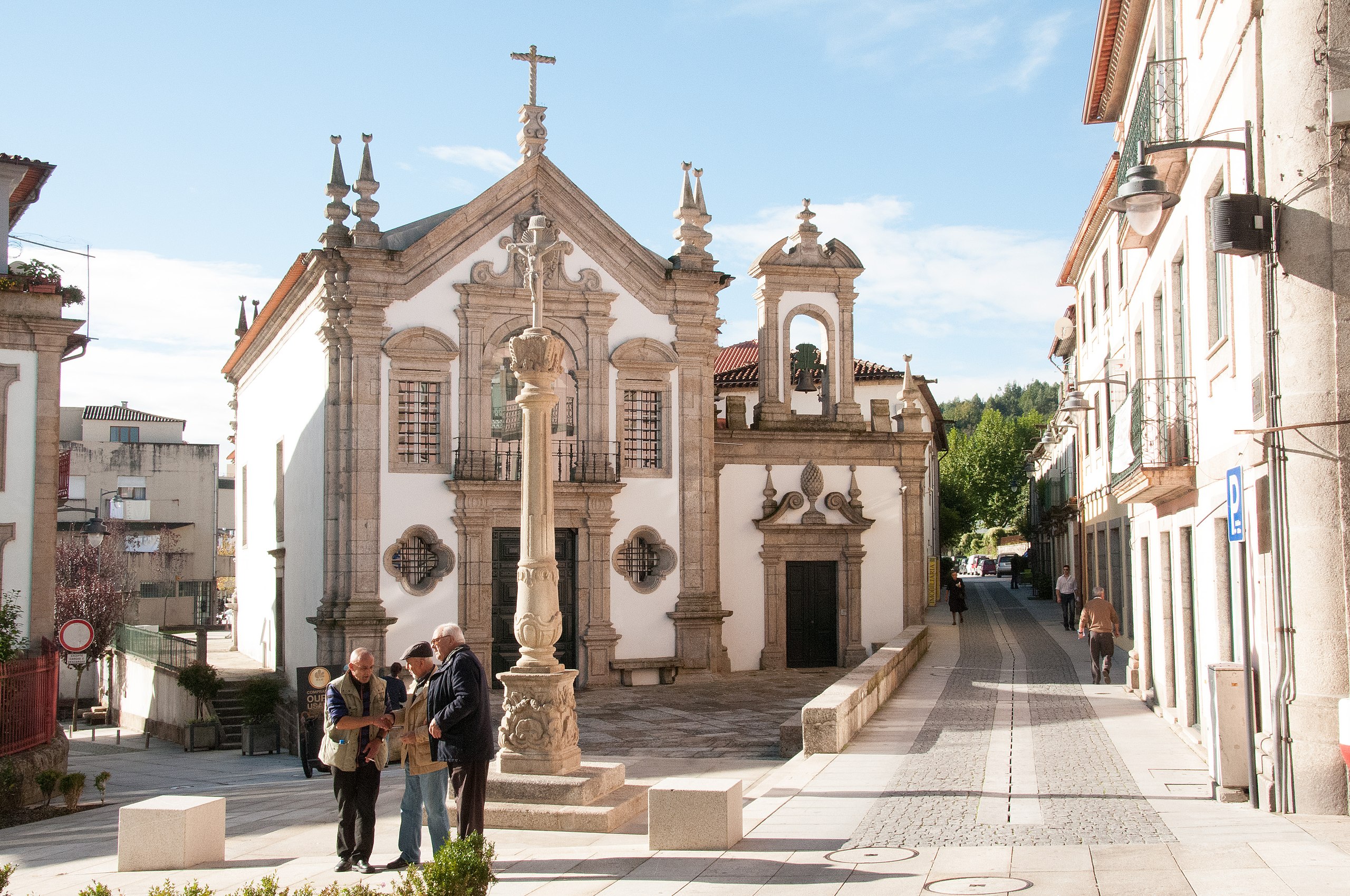 Município de Arcos de Valdevez / Município de Arcos de Valdevez reuniu com  Infraestruturas de Portugal