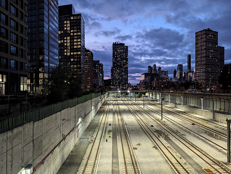 File:Atlantic yards dusk.jpg