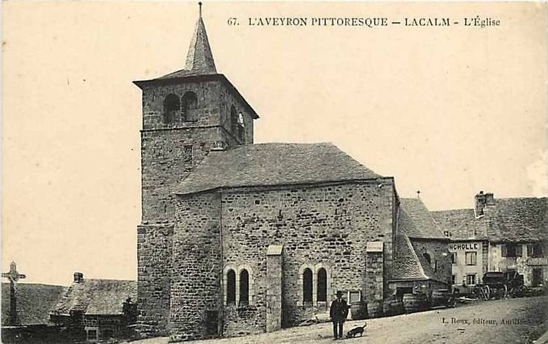 File:Aveyron Pittoresque 67 - Lacalm - église.jpg