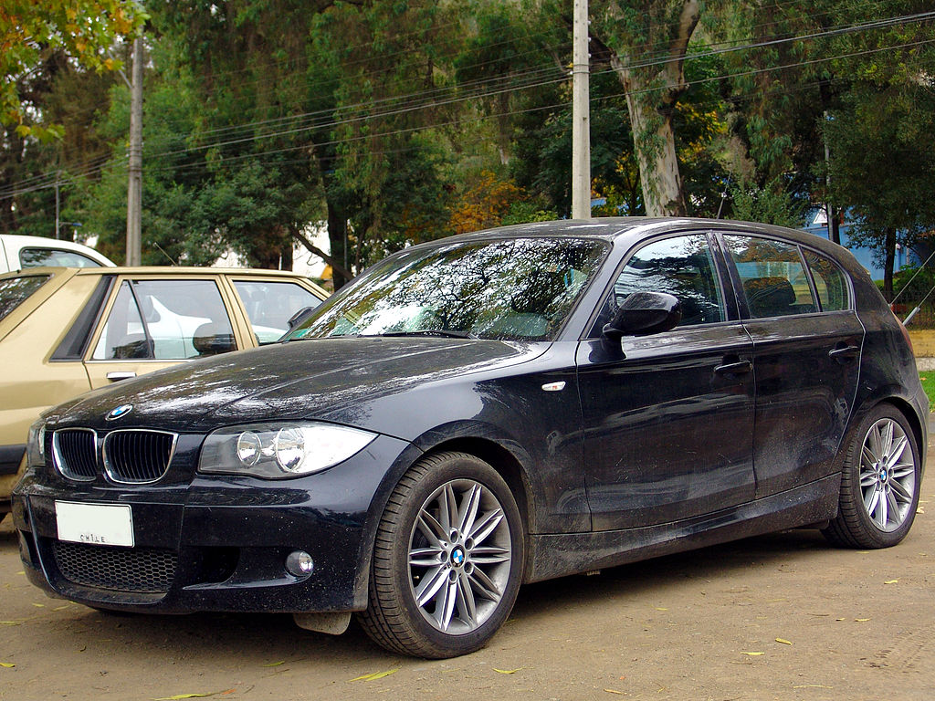 File:BMW 116i M 2011 (15858676328).jpg - Wikimedia Commons