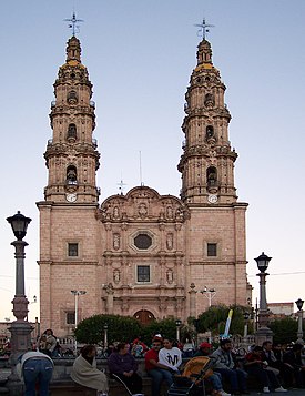 Basílica de San Juan de los Lagos.jpg