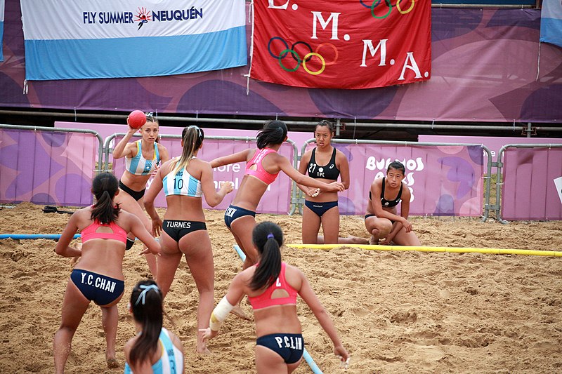 File:Beach handball at the 2018 Summer Youth Olympics – Girls Main Round – TPE-ARG 594.jpg