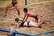 Deutsch: Beachhandball bei den Olympischen Jugendspielen 2018; Tag 6, 12. Oktober 2018; Mädchen, Hauptrundenspiel – Chinesisch Taipei (Taiwan)-Paraguay 0:2 English: Beach handball at the 2018 Summer Youth Olympics at 12 October 2018 – Girls Main Round – Chinese Taipei (Taiwan)-Paraguay 0:2