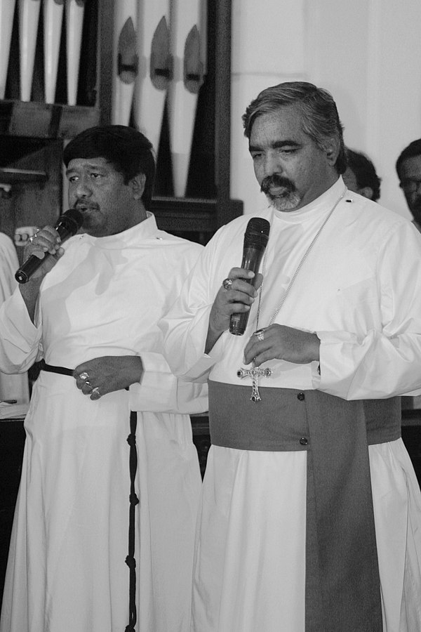 Bishop Solomon Raj (right) and Rev. T. Bhasker (left), Vice-Chairman of the Diocese.