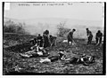 Burying dead at Tchataldja -3 LCCN2014691559.jpg