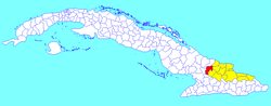 Município de Calixto García (vermelho) na província de Holguín (amarelo) e Cuba