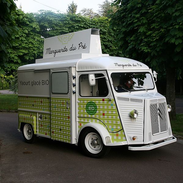 File:Camionnette vintage Marguerite du Pré.jpg