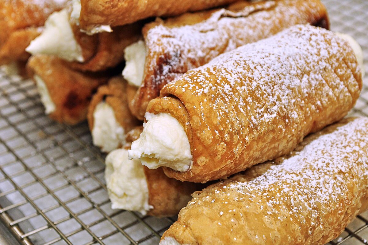 File:Cannoli (1).jpg - Wikipedia