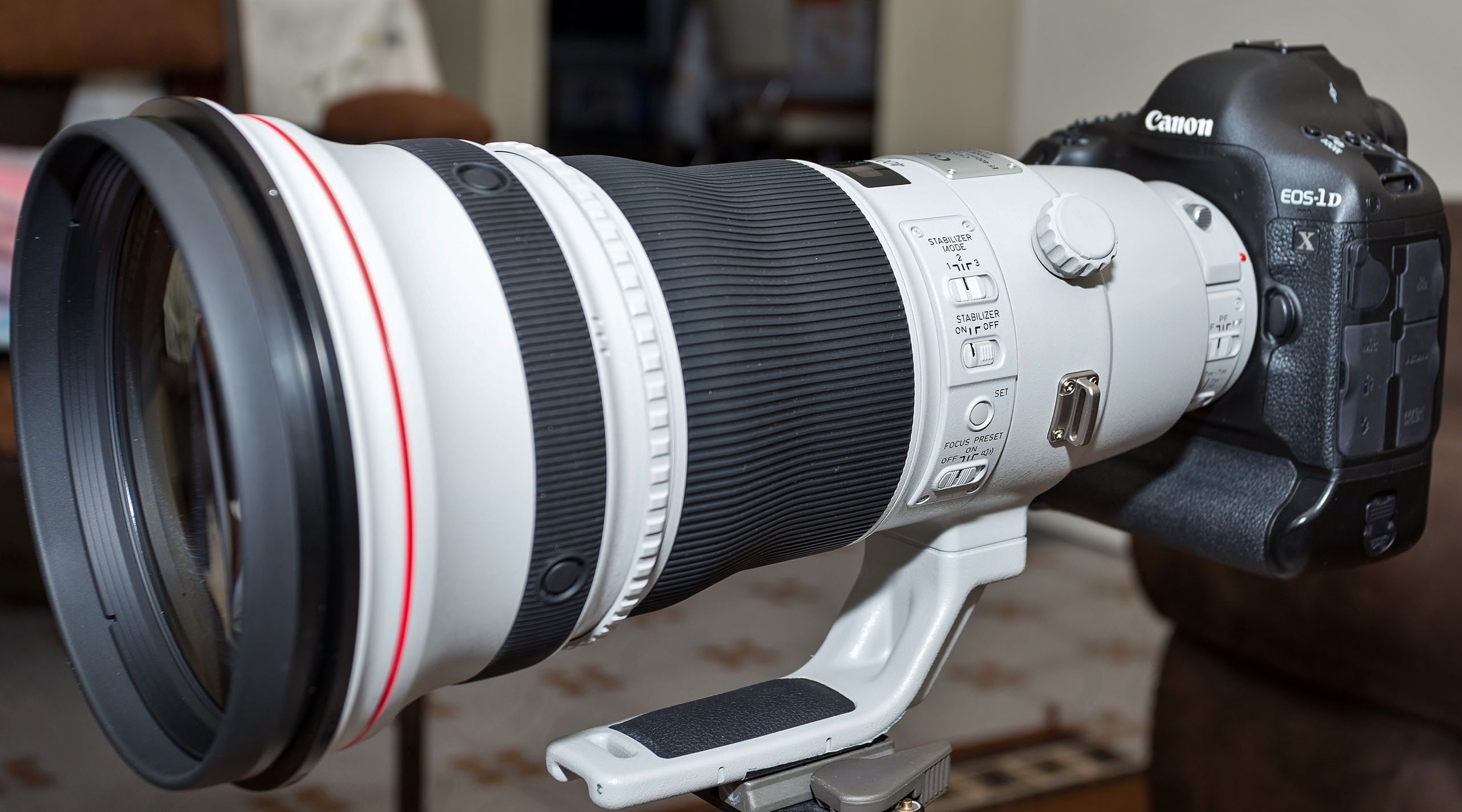 File:Canon EF 400mm f2.8L IS II USM lens.jpg - Wikimedia Commons