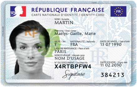 Front of the French identity card specimen as of 2021.