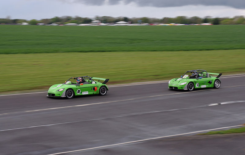 File:Castle Combe Circuit MMB D6 Castle Combe Sports & GT Championship.jpg