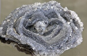 Chalcedon-Rose mineralogisches museum bonn.jpg