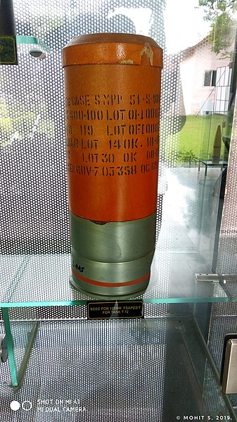 File:Charge of 125mm T-72 Tank shell. (49203953097).jpg