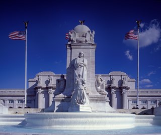 <i>Columbus Fountain</i> artwork by Lorado Taft