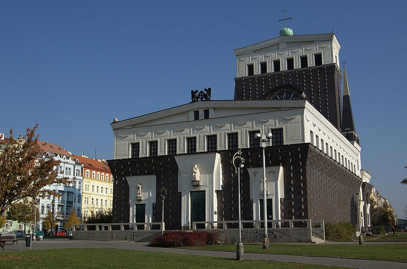 File:Church of the Sacred Heart Prague-Vinohrady.jpg