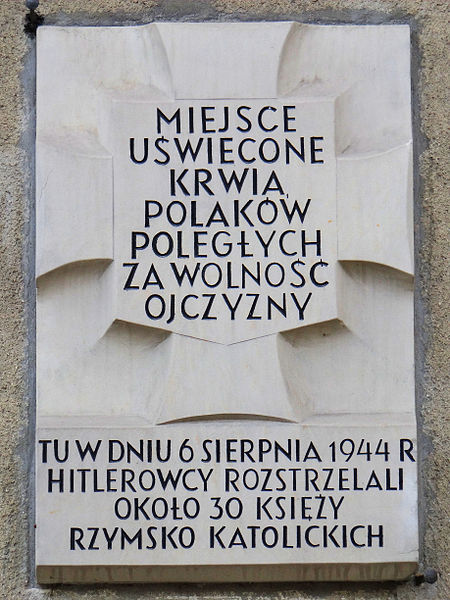 File:Commemorative plaque at 49, Karolkowa Street in Warsaw - 02.jpg