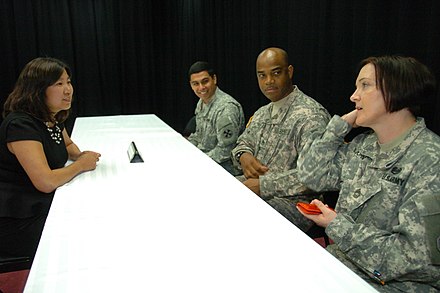 Meng meets with constituent service members