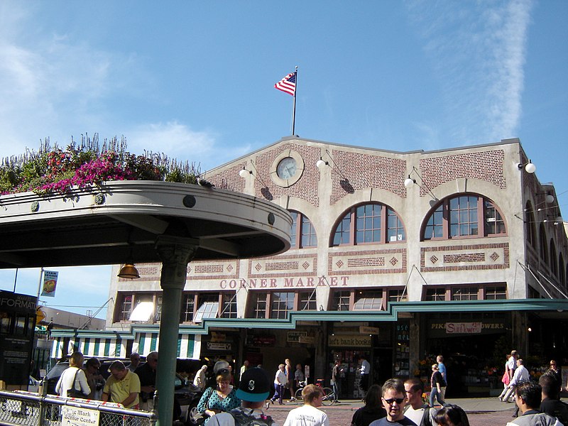 File:Corner Market Building Seattle WA - panoramio.jpg