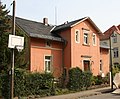 Wohnhaus in offener Bebauung