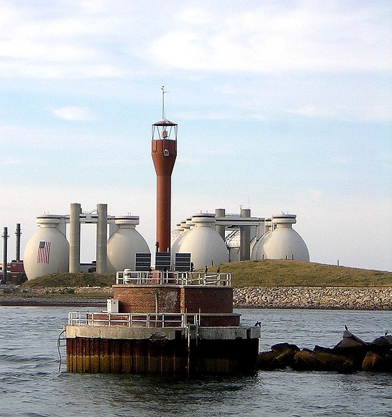 File:Deer Island Light Boston MA 2009.jpg