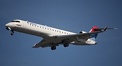 Посадка Bombardier CRJ-700 авиакомпании SkyWest в аэропорту Ванкувера