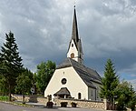 Église paroissiale Notre-Dame de Stern avec cimetière