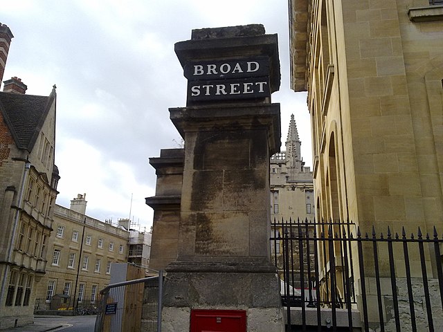 Pillar outside the Clarendon building at the junction of Broad Street and Catte Street
