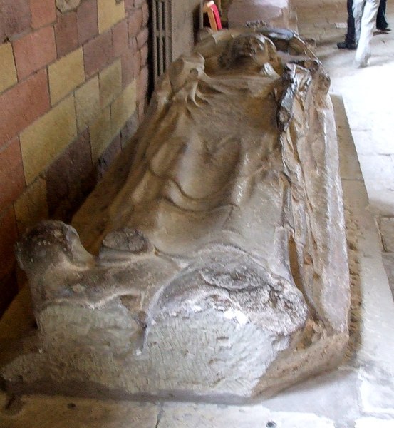 File:Effigy of Anian II - geograph.org.uk - 1293037.jpg