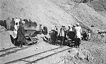 Egyptian workmen cleaning out the rubbles from the Northern necropolis at Deir el-Medina (Archives B. Bruyère, French Archaeological Institute in Cairo, IFAO).jpg