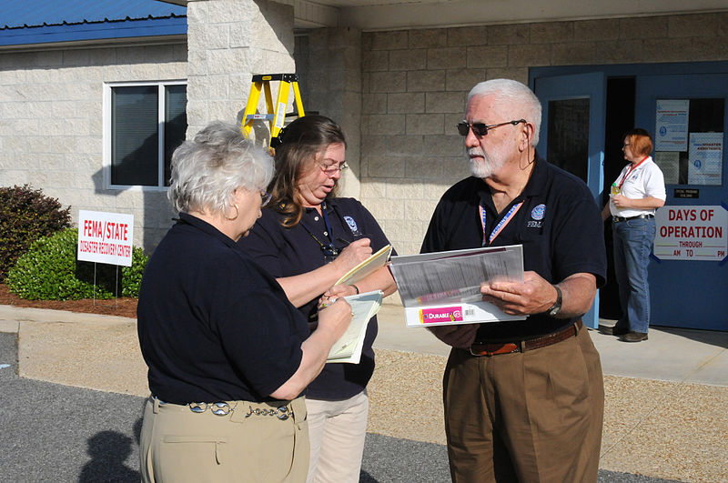 File:FEMA - 40970 - FEMA Lead PIO with FEMA IGA Specialists at Tifton.jpg