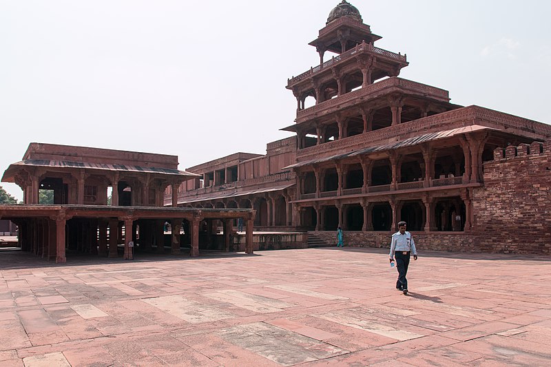 File:Fatehpur Sikri-Panch Mahal-20131018.jpg