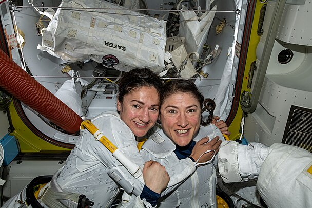 Astronauts Christina Koch (on the right) and Jessica Meir (on the left).