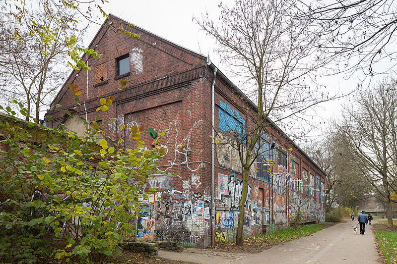 File:Former factory building Werner Ehlers bedspring down factory Linden-Nord Hannover Germany.jpg