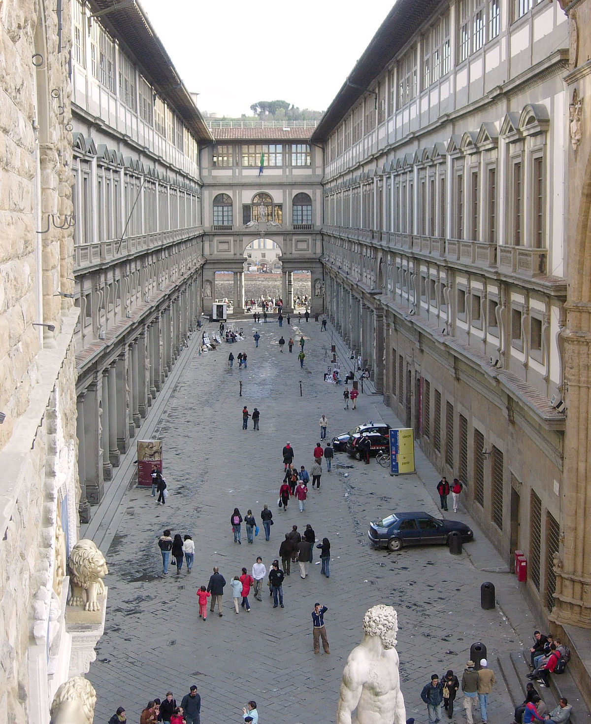 File:Galleria degli Uffizi--w.jpg - Wikimedia Commons