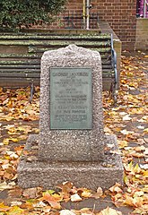 George Lansbury memorial, Bow (geograph 4731563).jpg