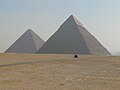 Vue sur les pyramides de Khéops et Khéphren