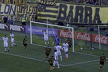 Gol Peñarol 190512-6700-jikatu (33959557938).jpg