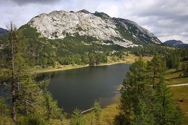 File:Großsee tauplitzalm 34313 2016-09-26.JPG