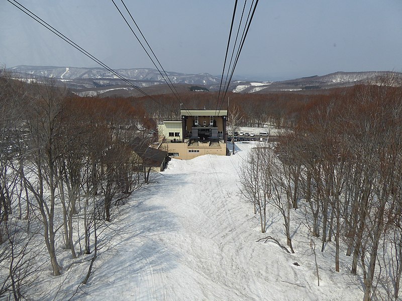 File:Hakkoda Ropeway , 八甲田ロープウェー - panoramio (6).jpg