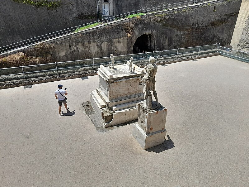 File:Herculaneum 20230625 149.jpg