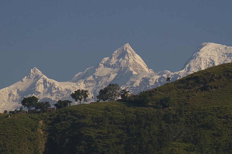 File:Himalchuli from south.jpg