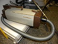 Holland Electro AC 6 vacuum cleaner, 600W, Holland Electro, Rotterdam, made in Holland.jpg