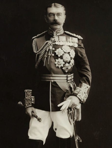 Kitchener in full dress uniform (July 1910)