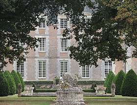 Château du Plessis-Fortia makalesinin açıklayıcı görüntüsü