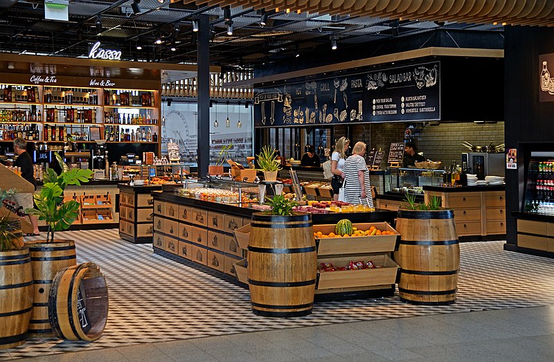 File:Interior of Helsinki Airport Vantaa.jpg