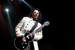 James Shaffer performing in Sao Paulo, Brazil in 2010 James Munky Shaffer of Korn.jpg