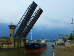 Gezien vanuit het noorden, geopend voor een zeeschip, 2016.