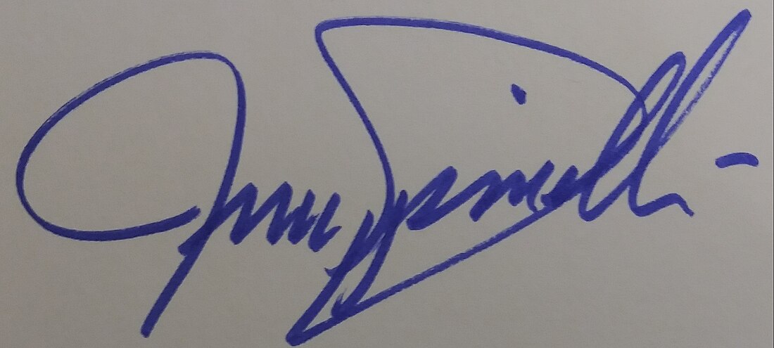 File:Jerry Spinelli signature.jpg