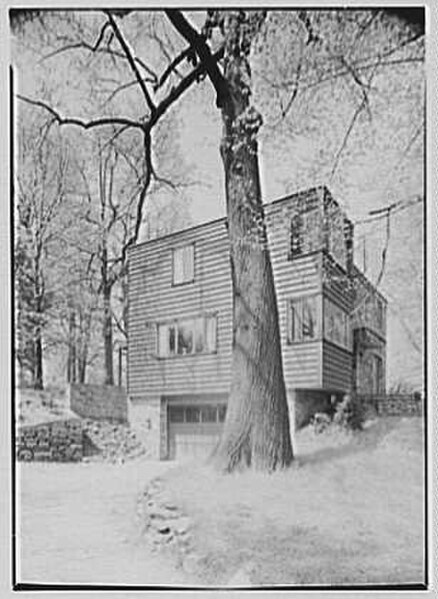 Jesse Oser House, Elkins Park, Pennsylvania (1940)